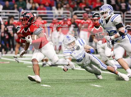 Thumbnail 1 in Wagner vs Veterans Memorial (UIL 5A Quarterfinal Playoff) photogallery.