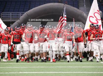 Thumbnail 1 in Wagner vs Veterans Memorial (UIL 5A Quarterfinal Playoff) photogallery.