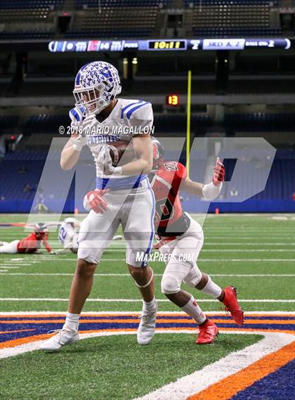 Thumbnail 1 in Wagner vs Veterans Memorial (UIL 5A Quarterfinal Playoff) photogallery.