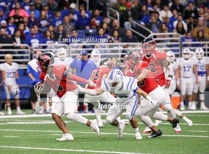 Thumbnail 3 in Wagner vs Veterans Memorial (UIL 5A Quarterfinal Playoff) photogallery.
