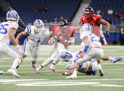Thumbnail 1 in Wagner vs Veterans Memorial (UIL 5A Quarterfinal Playoff) photogallery.