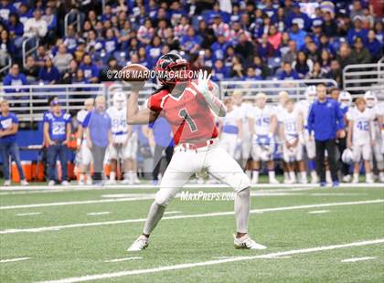 Thumbnail 1 in Wagner vs Veterans Memorial (UIL 5A Quarterfinal Playoff) photogallery.