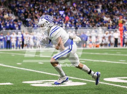 Thumbnail 3 in Wagner vs Veterans Memorial (UIL 5A Quarterfinal Playoff) photogallery.