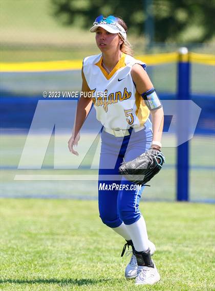 Thumbnail 3 in Fife @ Sammamish (WIAA District Playoffs) photogallery.