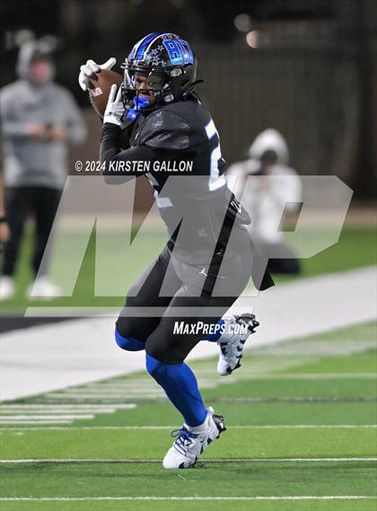 Thumbnail 2 in Permian vs North Crowley (UIL 6A-1 Football Area Playoff) photogallery.