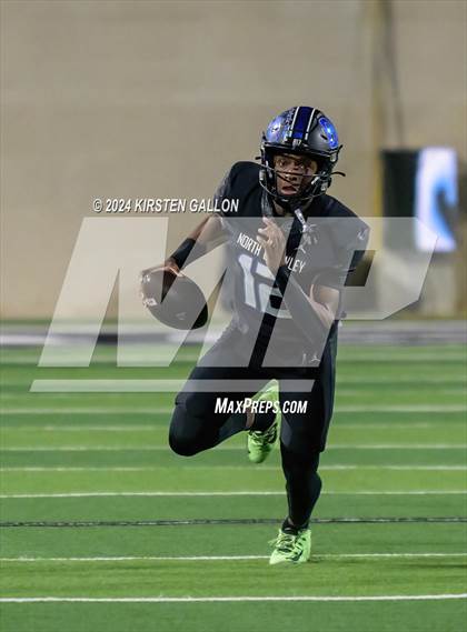 Thumbnail 2 in Permian vs North Crowley (UIL 6A-1 Football Area Playoff) photogallery.
