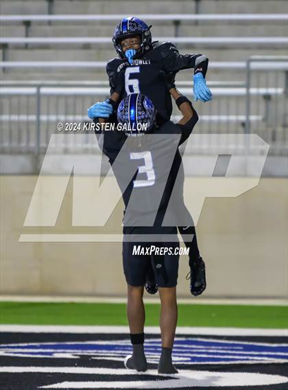 Thumbnail 2 in Permian vs North Crowley (UIL 6A-1 Football Area Playoff) photogallery.