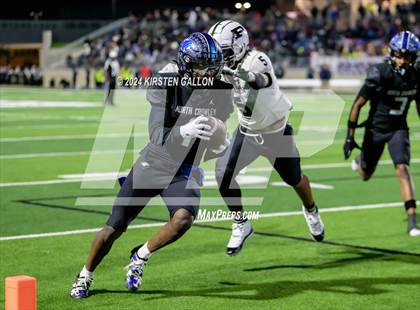 Thumbnail 2 in Permian vs North Crowley (UIL 6A-1 Football Area Playoff) photogallery.
