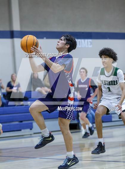 Thumbnail 2 in Temecula Prep vs. Perris (Linfield Christian Caged Classic) photogallery.
