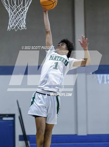 Thumbnail 3 in Temecula Prep vs. Perris (Linfield Christian Caged Classic) photogallery.
