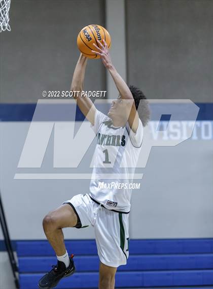 Thumbnail 2 in Temecula Prep vs. Perris (Linfield Christian Caged Classic) photogallery.