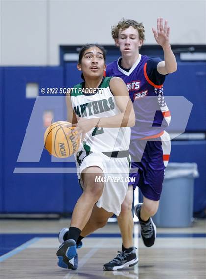 Thumbnail 2 in Temecula Prep vs. Perris (Linfield Christian Caged Classic) photogallery.