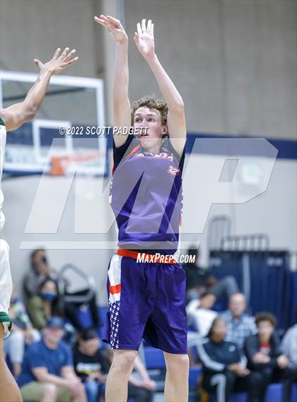 Thumbnail 2 in Temecula Prep vs. Perris (Linfield Christian Caged Classic) photogallery.