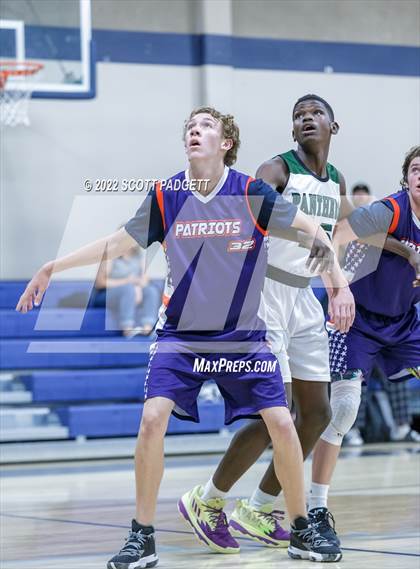 Thumbnail 2 in Temecula Prep vs. Perris (Linfield Christian Caged Classic) photogallery.