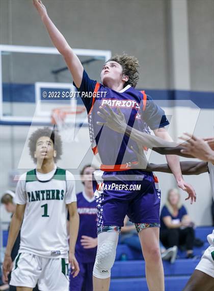 Thumbnail 3 in Temecula Prep vs. Perris (Linfield Christian Caged Classic) photogallery.