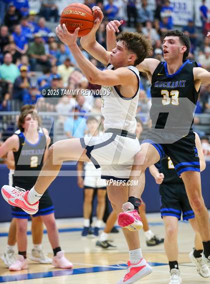 Thumbnail 2 in Huckabay vs. Perrin-Whitt (UIL 1A D1 Basketball Regional Final) photogallery.