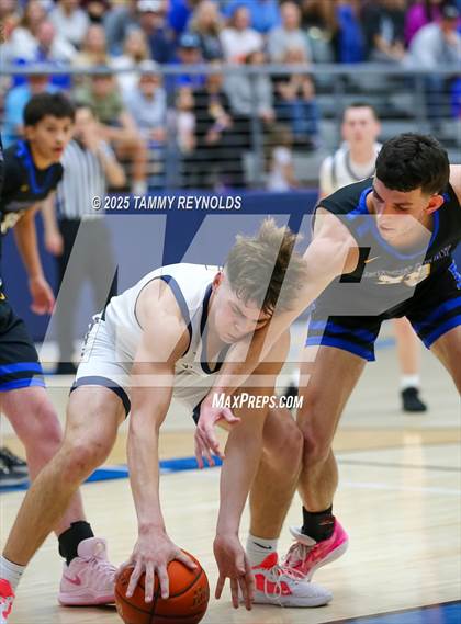 Thumbnail 2 in Huckabay vs. Perrin-Whitt (UIL 1A D1 Basketball Regional Final) photogallery.