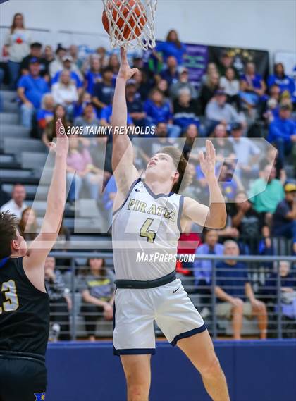 Thumbnail 3 in Huckabay vs. Perrin-Whitt (UIL 1A D1 Basketball Regional Final) photogallery.