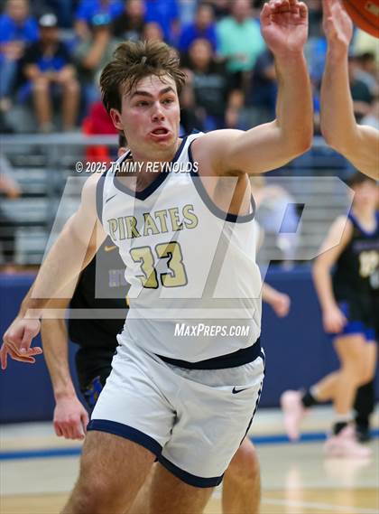 Thumbnail 3 in Huckabay vs. Perrin-Whitt (UIL 1A D1 Basketball Regional Final) photogallery.