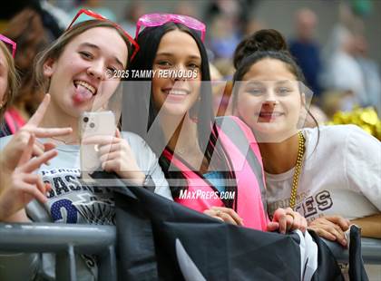 Thumbnail 2 in Huckabay vs. Perrin-Whitt (UIL 1A D1 Basketball Regional Final) photogallery.