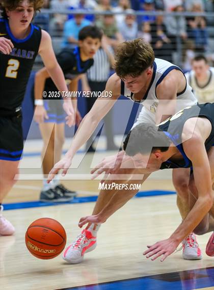 Thumbnail 3 in Huckabay vs. Perrin-Whitt (UIL 1A D1 Basketball Regional Final) photogallery.