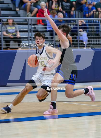 Thumbnail 2 in Huckabay vs. Perrin-Whitt (UIL 1A D1 Basketball Regional Final) photogallery.