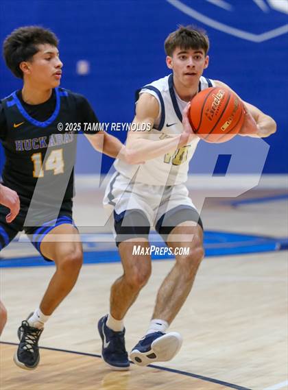 Thumbnail 1 in Huckabay vs. Perrin-Whitt (UIL 1A D1 Basketball Regional Final) photogallery.