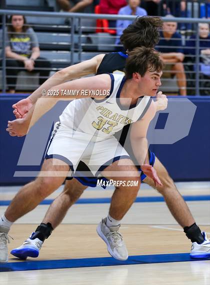 Thumbnail 2 in Huckabay vs. Perrin-Whitt (UIL 1A D1 Basketball Regional Final) photogallery.