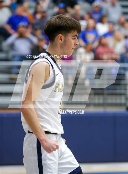 Thumbnail 3 in Huckabay vs. Perrin-Whitt (UIL 1A D1 Basketball Regional Final) photogallery.
