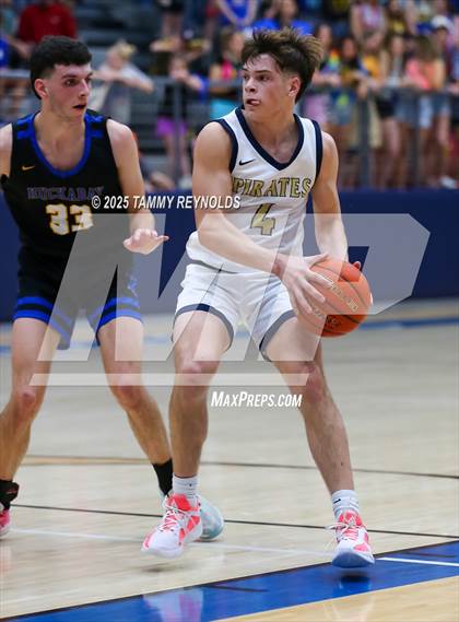 Thumbnail 1 in Huckabay vs. Perrin-Whitt (UIL 1A D1 Basketball Regional Final) photogallery.