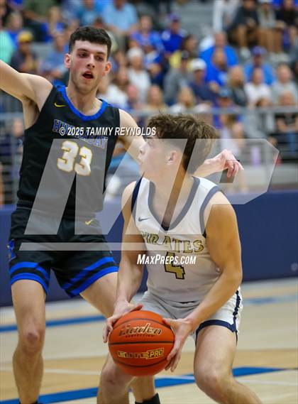 Thumbnail 1 in Huckabay vs. Perrin-Whitt (UIL 1A D1 Basketball Regional Final) photogallery.
