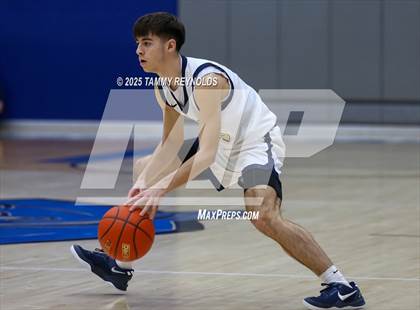 Thumbnail 1 in Huckabay vs. Perrin-Whitt (UIL 1A D1 Basketball Regional Final) photogallery.