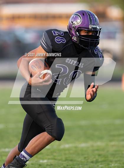 Thumbnail 3 in Freeburg @ Breese Central photogallery.