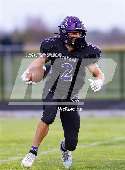 Thumbnail 1 in Freeburg @ Breese Central photogallery.