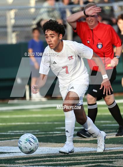 Thumbnail 2 in Riverside vs. Catawba Ridge (SCHSL AAAA 3rd Round) photogallery.