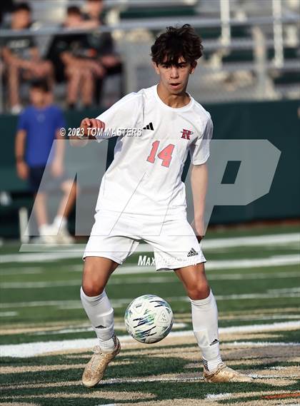 Thumbnail 2 in Riverside vs. Catawba Ridge (SCHSL AAAA 3rd Round) photogallery.
