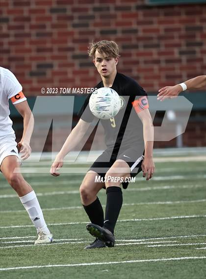 Thumbnail 1 in Riverside vs. Catawba Ridge (SCHSL AAAA 3rd Round) photogallery.