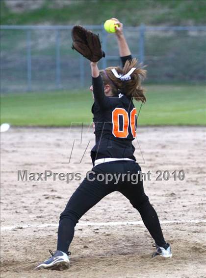 Thumbnail 2 in Gilmer vs Gladewater photogallery.