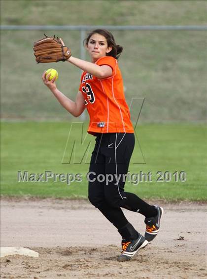 Thumbnail 1 in Gilmer vs Gladewater photogallery.