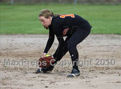 Thumbnail 1 in Gilmer vs Gladewater photogallery.