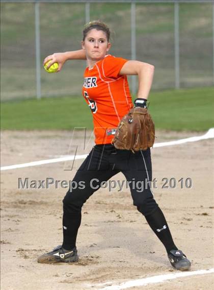 Thumbnail 3 in Gilmer vs Gladewater photogallery.