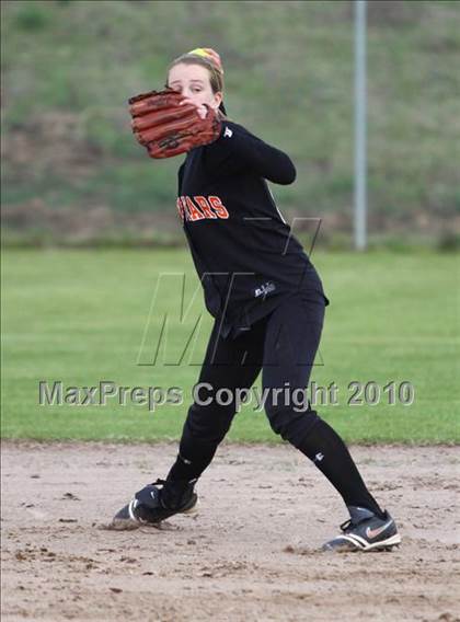 Thumbnail 2 in Gilmer vs Gladewater photogallery.