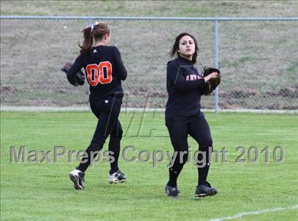 Thumbnail 2 in Gilmer vs Gladewater photogallery.