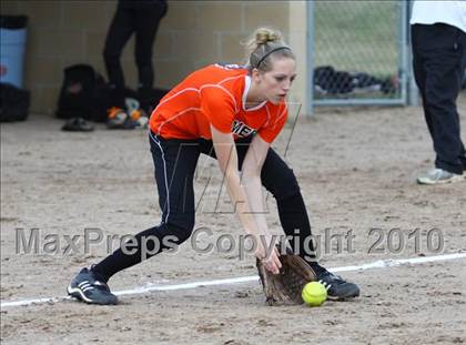 Thumbnail 3 in Gilmer vs Gladewater photogallery.