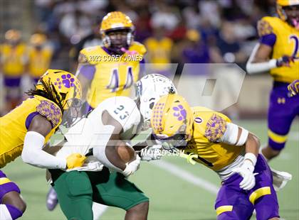 Thumbnail 3 in Holy Cross vs Edna Karr photogallery.