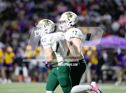 Thumbnail 3 in Holy Cross vs Edna Karr photogallery.