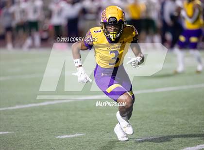 Thumbnail 2 in Holy Cross vs Edna Karr photogallery.