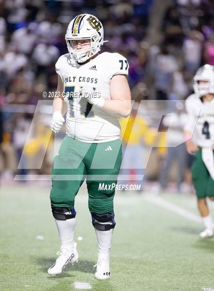Thumbnail 3 in Holy Cross vs Edna Karr photogallery.