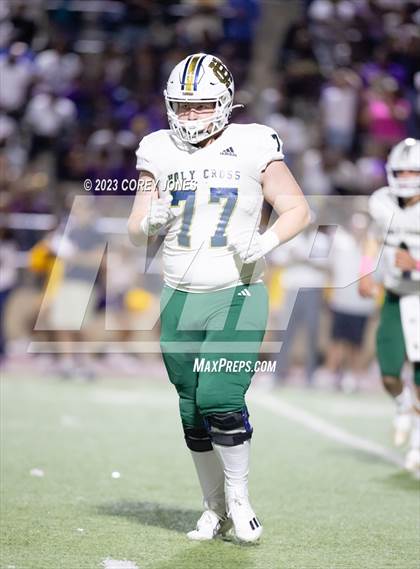 Thumbnail 2 in Holy Cross vs Edna Karr photogallery.
