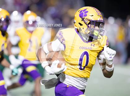 Thumbnail 3 in Holy Cross vs Edna Karr photogallery.